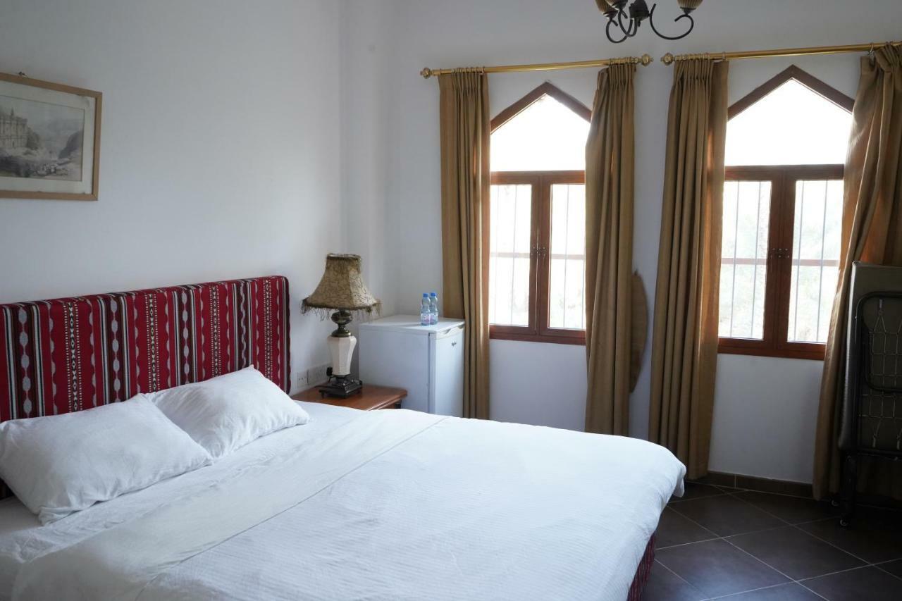 Date Palm Inn Nizwa Extérieur photo